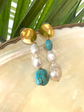 Lade das Bild in den Galerie-Viewer, Freshwater Baroque Pearl Gold Dangle Drop Earrings with Turquoise
