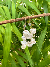 Cargar imagen en el visor de la galería, White Keshi Pearl Drop Earrings, composed of 14k gold filled Hook &amp; blue Cubic zirconia Bezel
