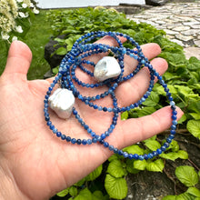 Carica l&#39;immagine nel visualizzatore di Gallery, Single Strand of Blue Kyanite and two Large Baroque Pearls Lariat Necklace, September Birthstone, 48&quot;inches
