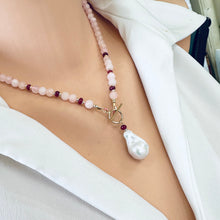 Lade das Bild in den Galerie-Viewer, beautiful gemstones toggle necklace combining Soft pink morganite beads with tiny red Ruby rondelles separated with gold filled beads and finished with baroque pearl pendant. 18&quot;inches long
