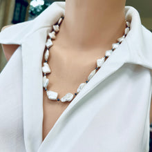 Load image into Gallery viewer, Diamond Shape White Pearls Necklace with Gold Filled and Black Pearls Details, 22&quot;inches
