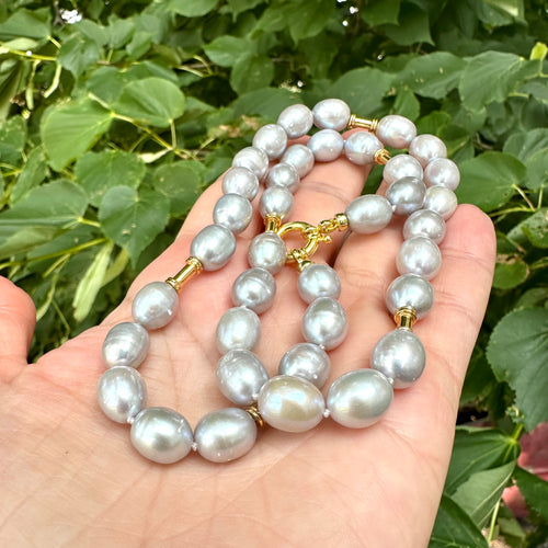 Elegant gray pearl necklace with gold Vermeil plated silver details and marine clasp, 19.5'inches long