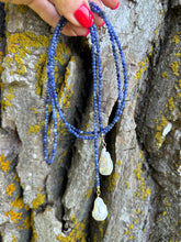 Charger l&#39;image dans la galerie, Single Strand of Blue Sodalite faceted Beads 3mm &amp; one white Baroque Pearl on each end. Versatile Lariat Wrap Necklace, 47&quot;inches long
