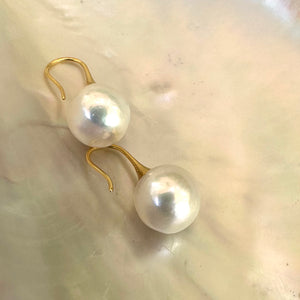 White Edison Pearl Drop Earrings, Gold Vermeil Plated Silver Fish Hooks, Large White Freshwater Pearl Dangle Earrings 12.5mm