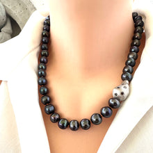 Charger l&#39;image dans la galerie, Fresh Water Black Pearl Necklace &amp; Baroque Inspired Element, 20&quot;inches, Sterling Silver
