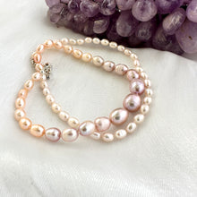 Charger l&#39;image dans la galerie, Graduated Candy Rice Pearl Necklace with a Sterling Silver Tiny Tulip Toggle Clasp on The Side, 18-19&quot;in
