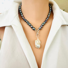 Lade das Bild in den Galerie-Viewer, Black Pearl Necklace with White Baroque Pearl Removable Pendant, Silver, 18&quot;
