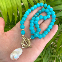 Cargar imagen en el visor de la galería, Blue Amazonite Beads and White Baroque Pearl Necklace, Gold Filled &amp; Gold Bronze Toggle Necklace, 18&#39;in
