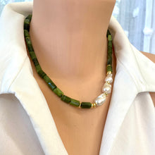 Carica l&#39;immagine nel visualizzatore di Gallery, Hand knotted Green Canadian Jade Tube Beads Necklace w Gold Vermeil Plated Silver &amp; Fresh Water Baroque Pearls x3. gold plated silver marine clasp and beads.
Measures almost 18&quot;inches or 45cm
