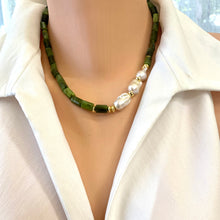 Carica l&#39;immagine nel visualizzatore di Gallery, Hand knotted Green Canadian Jade Tube Beads Necklace w Gold Vermeil Plated Silver &amp; Fresh Water Baroque Pearls x3. gold plated silver marine clasp and beads.
Measures almost 18&quot;inches or 45cm
