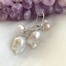 Charger l&#39;image dans la galerie, Rose Leaf Design Baroque pearls Earrings, In Silver
