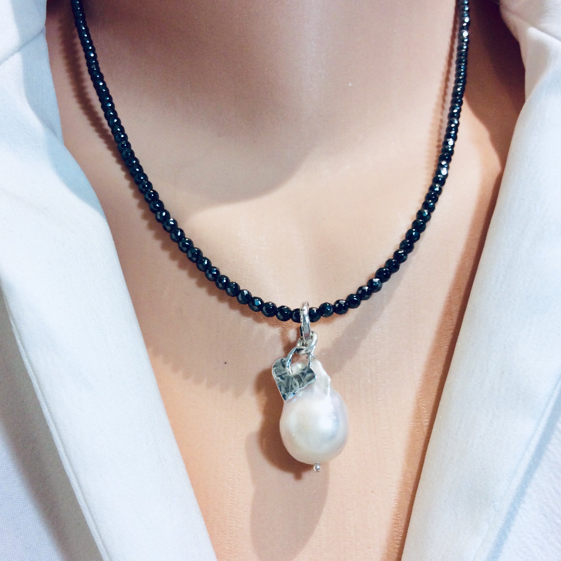 White Baroque Pearl Pendant Necklace - Modern Chic Jewelry Gifts